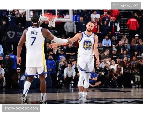 半场数据:卫冕冠军王牌全队助攻18次,仅有2次失误,团队篮球体系流畅 半场数据:卫冕冠军王牌全队助攻18次,仅有2次失误,团队篮球体系流畅