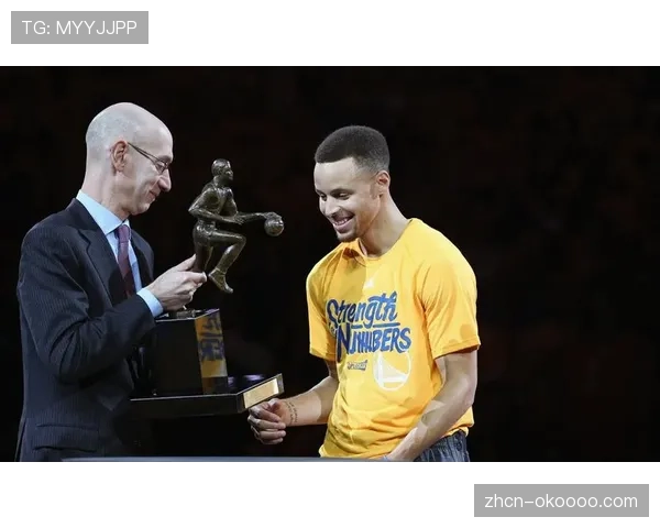 历史回顾：十年前的今天，库里全票当选MVP，开启勇士王朝序幕